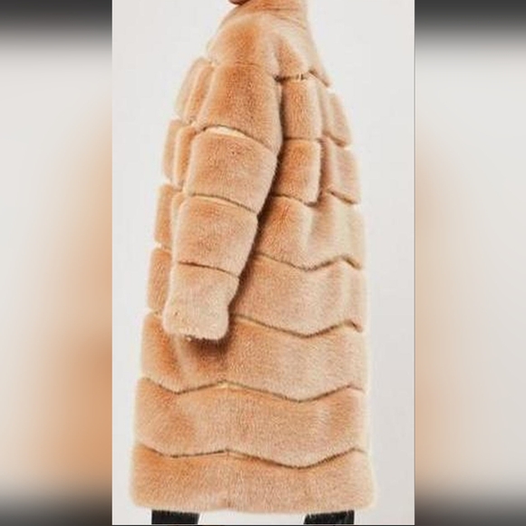 MISSGUIDED FAUX FUR COAT. Sable (Tan). Size 14. Maxie Length. New Condition - Picture 8 of 12